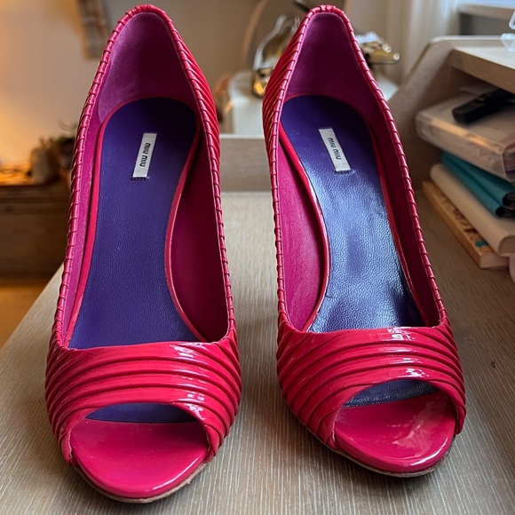 Miu Miu Vernice Platform Patent Leather Shoes - Picture 2 of 9